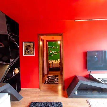 Certo Apartment -Vibrant And Modern Retreat-2